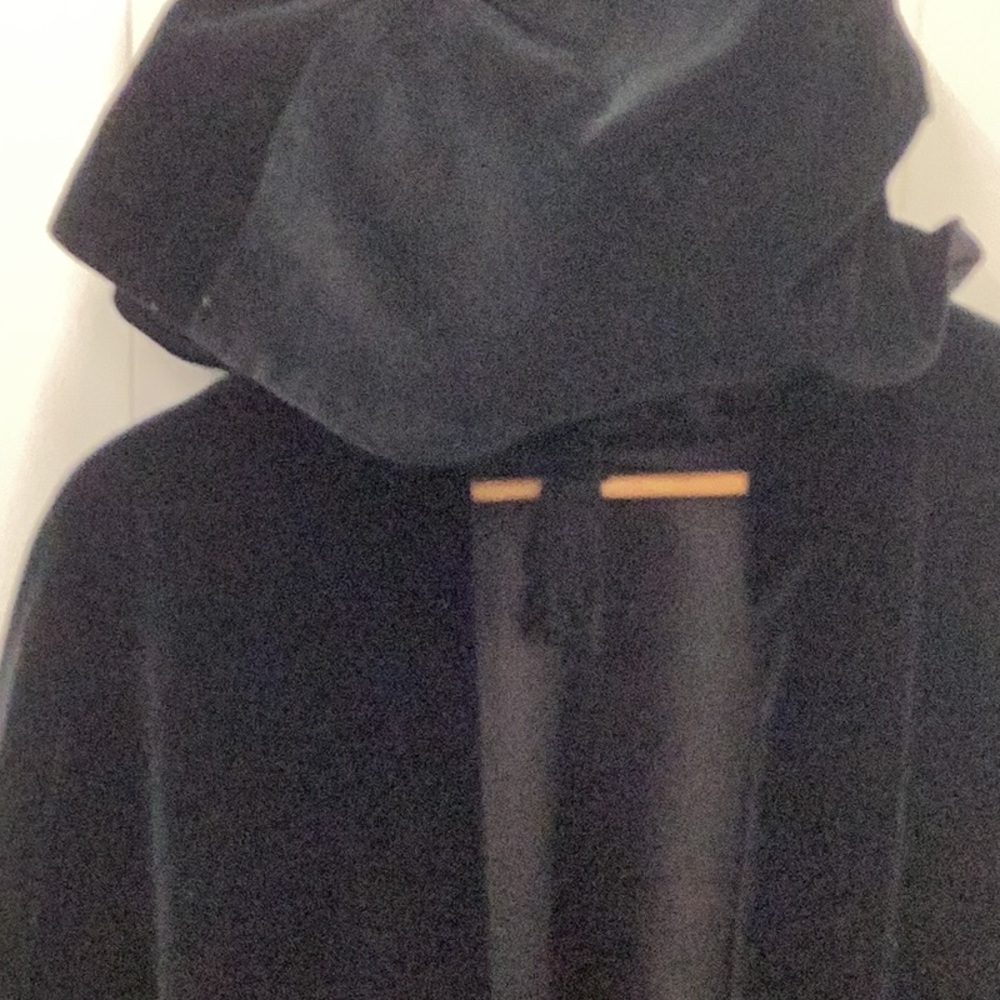 Formal Black Velvet Cape. Medium - image 5